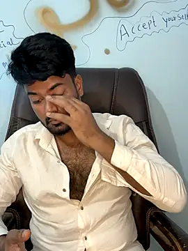 Snapshot of MeekBatgirl chatting on October 3, 2025, 4:47 am MeekBatgirl online show from October 3, 2025, 4:47 am