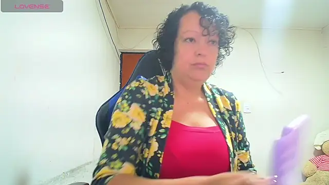 Miss Oriana online show from November 3, 2025, 10:46 pm