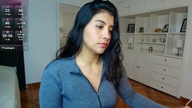 nina moen online show from November 23, 2025, 3:16 am