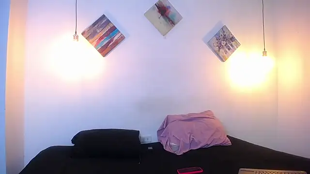 Snapshot of escar_let chatting on December 23, 2025, 4:23 am escar let online show from December 23, 2025, 4:23 am