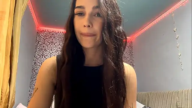 Snapshot of AuraJefcoat chatting on September 25, 2025, 6:03 pm AuraJefcoat online show from September 25, 2025, 6:03 pm