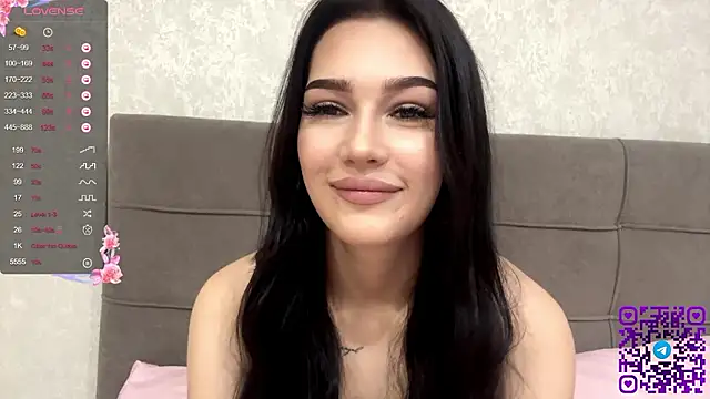 AuraJefcoat online show from February 15, 2026, 4:06 pm