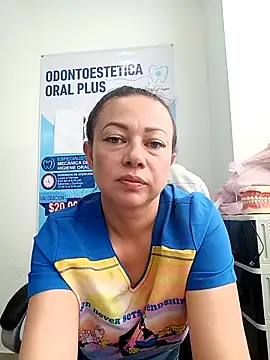 Snapshot of Madisson-04_ chatting on April 14, 2026, 3:17 pm Madisson-04 online show from April 14, 2026, 3:17 pm