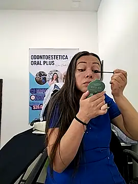 Madisson-04  online show from November 11, 2025, 3:18 pm