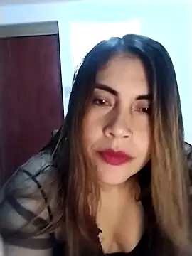 Snapshot of Camila_latina_0 chatting on September 29, 2025, 5:25 am Camila latina 0 online show from September 29, 2025, 5:25 am