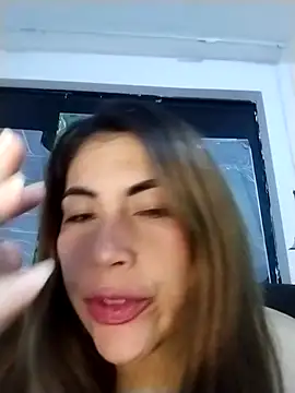 Snapshot of Camila_latina_0 chatting on September 18, 2025, 1:08 am Camila latina 0 online show from September 18, 2025, 1:08 am