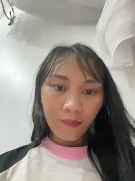 Almond-cute online show from September 22, 2025, 2:01 pm
