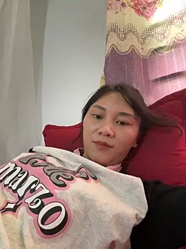 Almond-cute online show from September 10, 2025, 7:07 am