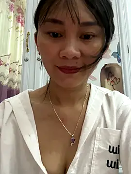 Almond-cute online show from September 23, 2025, 10:44 am