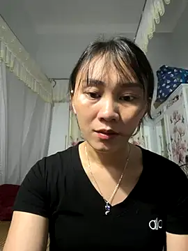Almond-cute online show from September 8, 2025, 4:39 pm