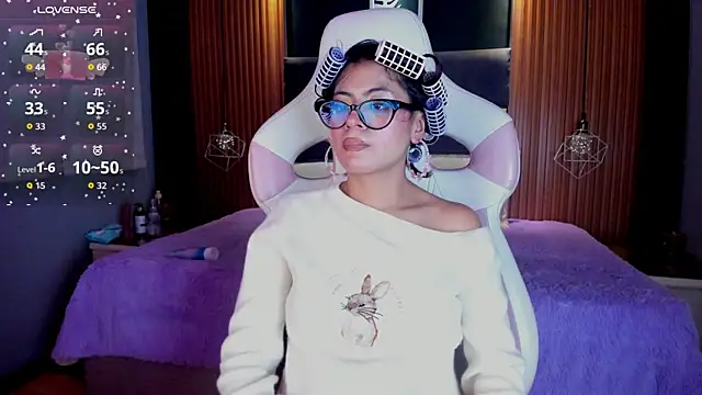 Snapshot of AlanaWalker9 chatting on November 28, 2025, 3:56 pm AlanaWalker9 online show from November 28, 2025, 3:56 pm