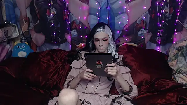 Snapshot of yutachka chatting on November 14, 2025, 10:46 pm yutachka online show from November 14, 2025, 10:46 pm