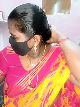 Snapshot of chubby_babitha-telugu chatting on October 6, 2025, 3:19 am chubby babitha-telugu online show from October 6, 2025, 3:19 am