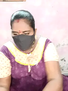 Snapshot of chubby_babitha-telugu chatting on October 18, 2025, 4:53 pm chubby babitha-telugu online show from October 18, 2025, 4:53 pm