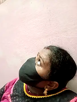 Snapshot of chubby_babitha-telugu chatting on October 6, 2025, 3:24 pm chubby babitha-telugu online show from October 6, 2025, 3:24 pm