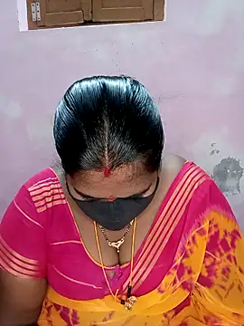 Snapshot of chubby_babitha-telugu chatting on October 9, 2025, 3:45 pm chubby babitha-telugu online show from October 9, 2025, 3:45 pm