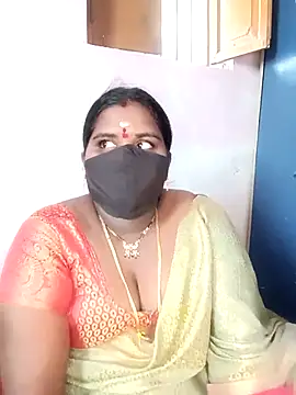 Snapshot of chubby_babitha-telugu chatting on October 17, 2025, 4:27 am chubby babitha-telugu online show from October 17, 2025, 4:27 am