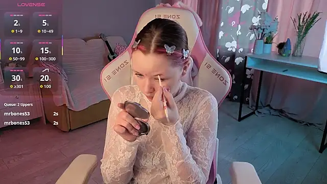 Snapshot of Sweetie_Hope chatting on September 26, 2025, 7:37 am Sweetie Hope online show from September 26, 2025, 7:37 am