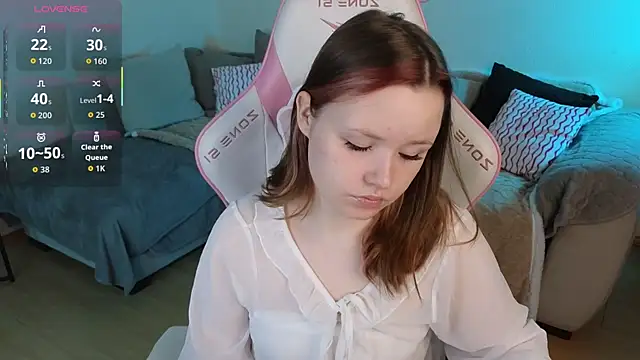 Snapshot of Sweetie_Hope chatting on April 8, 2026, 4:41 pm Sweetie Hope online show from April 8, 2026, 4:41 pm