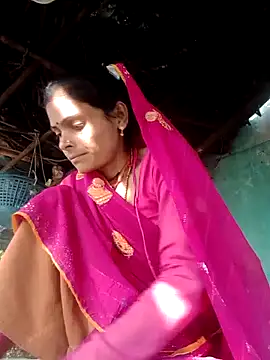 Snapshot of H_seema chatting on December 4, 2025, 3:38 am H seema online show from December 4, 2025, 3:38 am