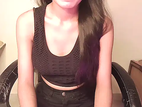 Snapshot of alia_rahil chatting on May 16, 2026, 4:22 am alia rahil online show from May 16, 2026, 4:22 am