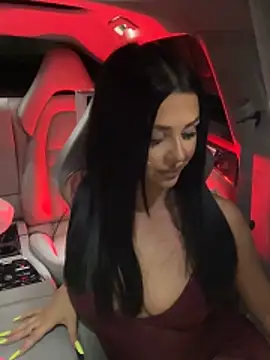 KylieKroftt online show from April 1, 2026, 10:39 pm