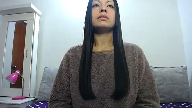 Snapshot of Taylormegan chatting on October 14, 2025, 3:23 pm Taylormegan online show from October 14, 2025, 3:23 pm