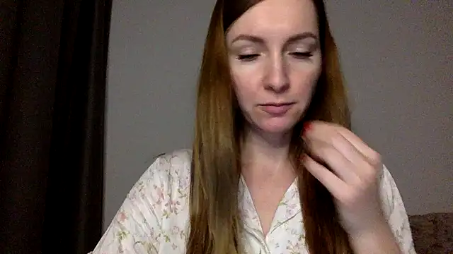 Varnyx online show from November 30, 2025, 3:35 pm