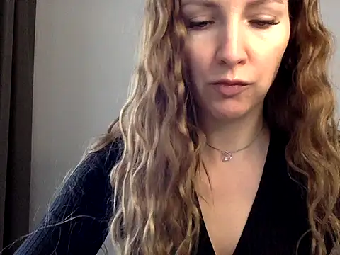 Varnyx online show from November 7, 2025, 10:53 am