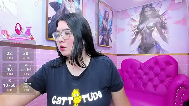 Snapshot of Dulce_meow chatting on November 14, 2025, 11:47 am Dulce meow online show from November 14, 2025, 11:47 am