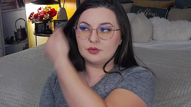 Snapshot of Mia_Swano chatting on November 23, 2025, 10:42 pm Mia Swano online show from November 23, 2025, 10:42 pm