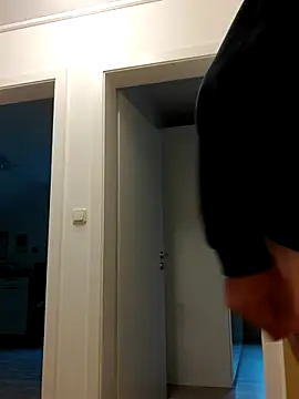 Snapshot of Oldmenhot66 chatting on September 27, 2025, 4:24 pm Oldmenhot66 online show from September 27, 2025, 4:24 pm