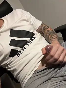 Snapshot of joshmahe chatting on October 12, 2025, 6:48 am joshmahe online show from October 12, 2025, 6:48 am