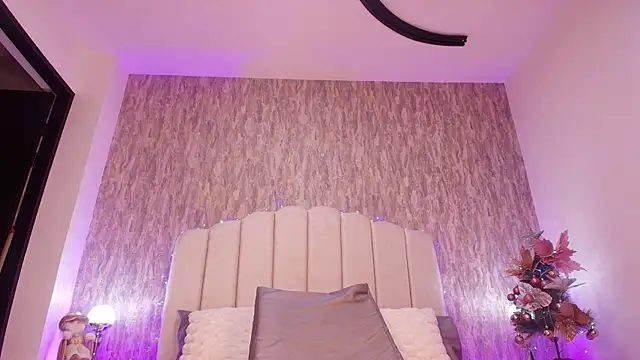 sofi hils online show from November 28, 2025, 11:54 am