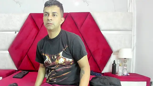 Snapshot of Kity_spiderr chatting on April 17, 2026, 12:30 pm Kity spiderr online show from April 17, 2026, 12:30 pm