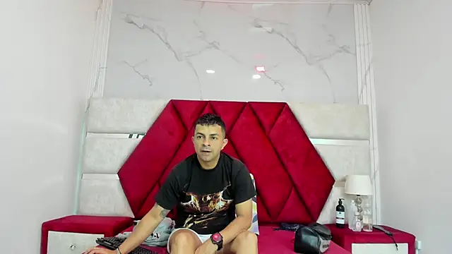 Kity spiderr online show from February 24, 2026, 12:28 pm