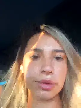 Snapshot of ItalianGirl chatting on September 21, 2025, 4:12 pm ItalianGirl online show from September 21, 2025, 4:12 pm