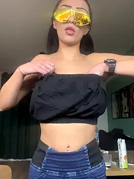 Snapshot of bbadies chatting on October 22, 2025, 12:21 am bbadies online show from October 22, 2025, 12:21 am