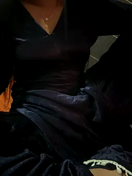 Snapshot of Sexylella143 chatting on December 15, 2025, 3:45 am Sexylella143 online show from December 15, 2025, 3:45 am