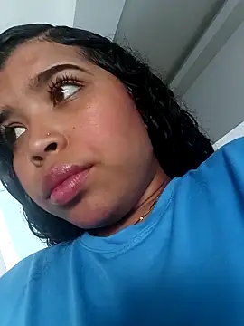 Snapshot of MadissonRizz chatting on October 28, 2025, 6:29 pm MadissonRizz online show from October 28, 2025, 6:29 pm