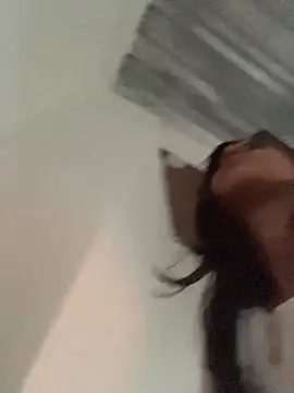 Snapshot of CaterinaRomano chatting on October 12, 2025, 10:55 pm CaterinaRomano online show from October 12, 2025, 10:55 pm