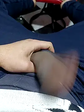 anis3g4 online show from March 5, 2026, 10:37 pm