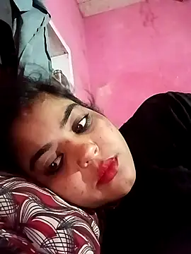 Snapshot of Yatiksha_Beby chatting on March 9, 2026, 10:46 pm Yatiksha Beby online show from March 9, 2026, 10:46 pm