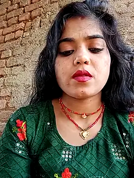 Snapshot of Yatiksha_Beby chatting on April 1, 2026, 2:46 am Yatiksha Beby online show from April 1, 2026, 2:46 am