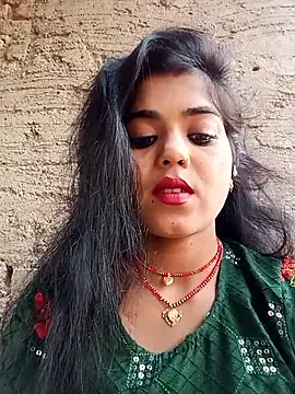 Snapshot of Yatiksha_Beby chatting on April 4, 2026, 1:34 am Yatiksha Beby online show from April 4, 2026, 1:34 am