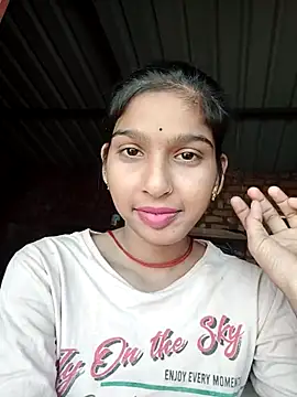 Snapshot of Yatiksha_Beby chatting on November 7, 2025, 6:29 am Yatiksha Beby online show from November 7, 2025, 6:29 am