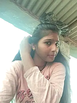 Snapshot of Yatiksha_Beby chatting on September 12, 2025, 6:13 am Yatiksha Beby online show from September 12, 2025, 6:13 am