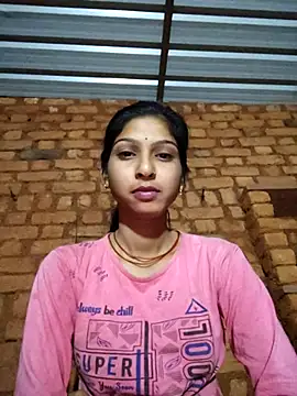 Snapshot of Yatiksha_Beby chatting on December 3, 2025, 1:28 am Yatiksha Beby online show from December 3, 2025, 1:28 am