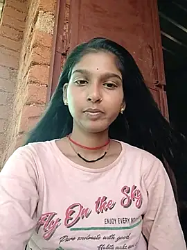 Snapshot of Yatiksha_Beby chatting on September 23, 2025, 8:32 am Yatiksha Beby online show from September 23, 2025, 8:32 am