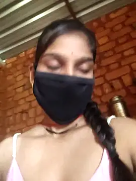 Snapshot of Yatiksha_Beby chatting on September 10, 2025, 8:02 am Yatiksha Beby online show from September 10, 2025, 8:02 am